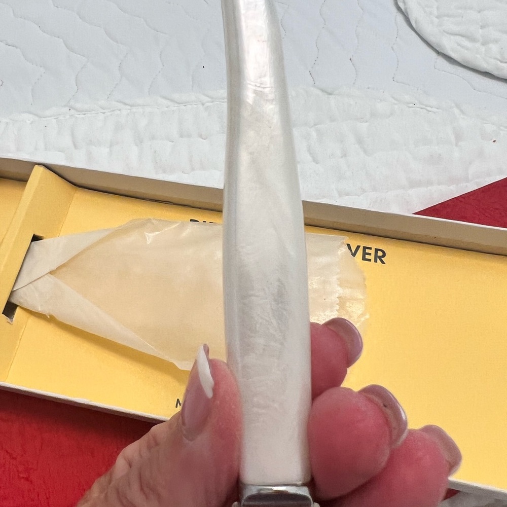 Brand New Vintage Sheffield Pie & Tart Server Mother of Pearl Handle In Orig Box - Picture 9 of 10